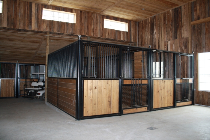 29T – Standard Traditional Stall Front with Wire Mesh Bottom Door, Standard Drop Door, Standard Feed Door, Brass Finial Balls, and Vertical Wood Load