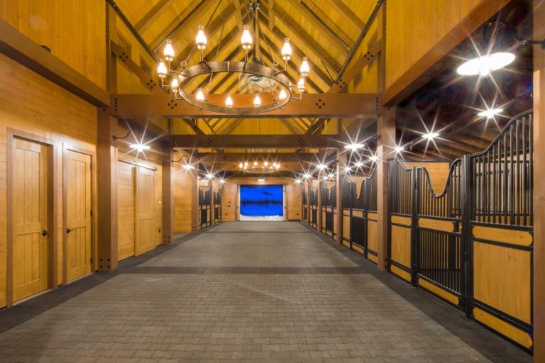 Custom Designed Horse Stalls for Sale Rockin J Equine Horse Stall