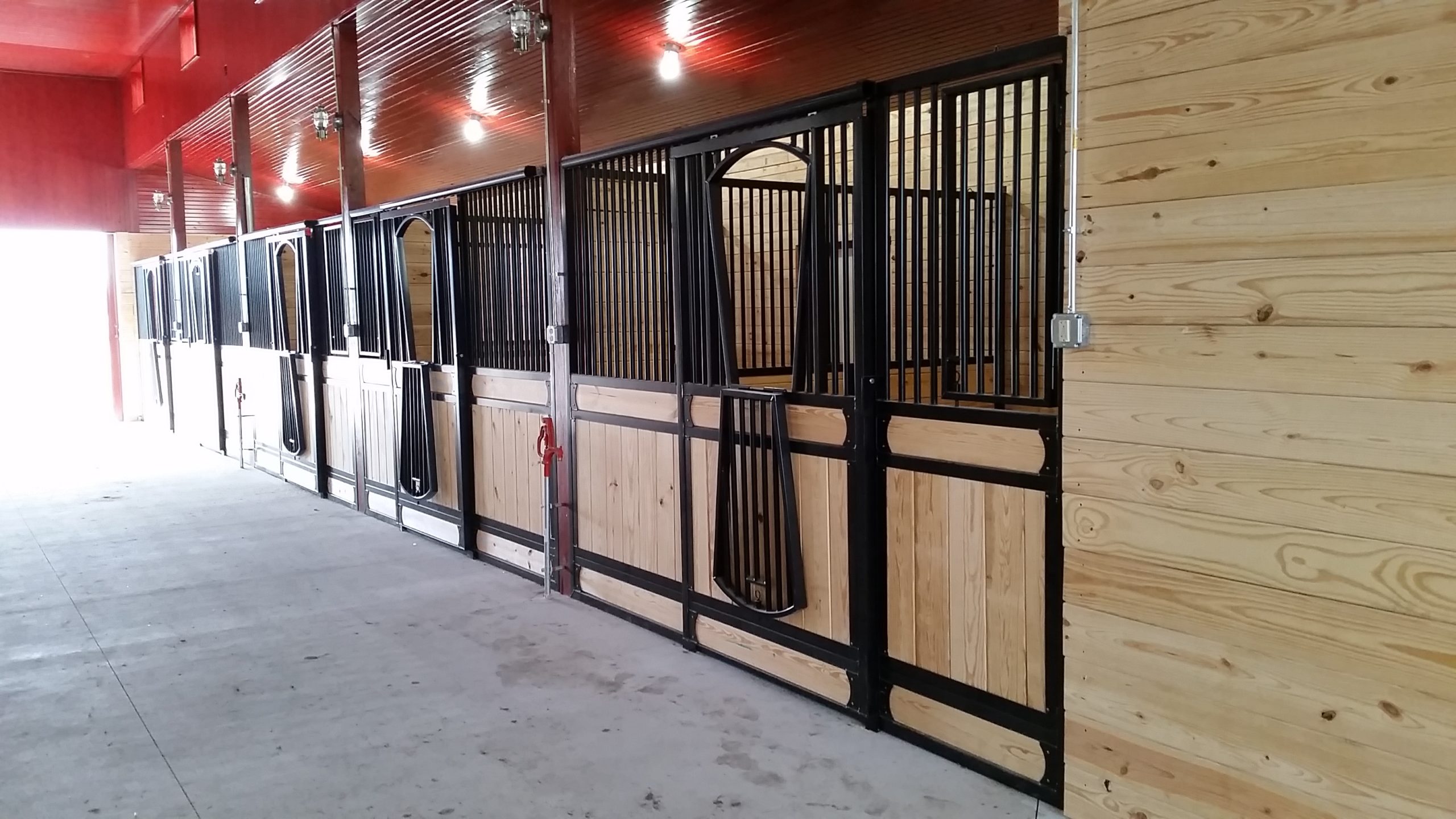 Open drop down yoke stall doors